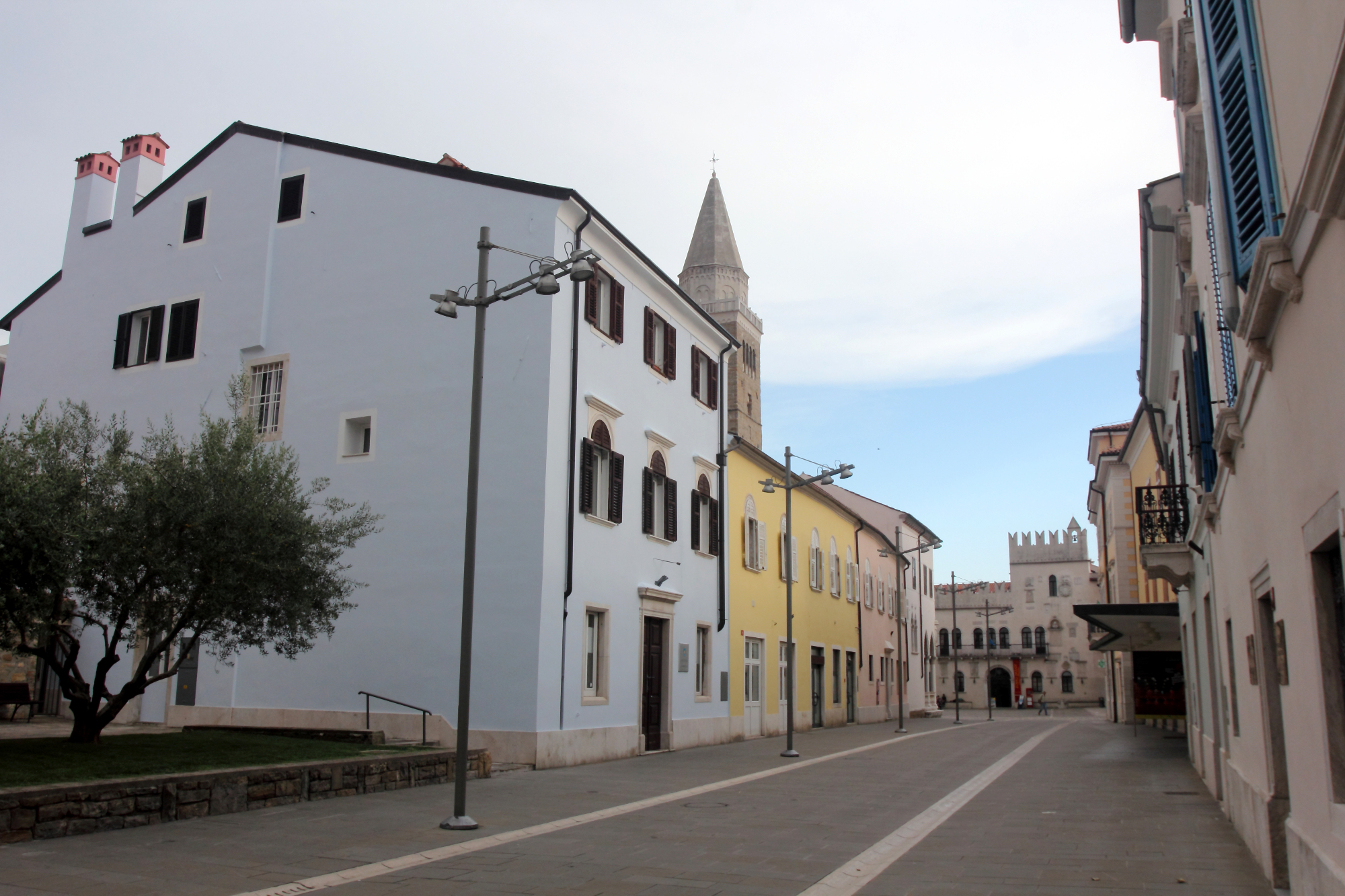 Sklad nepremičnine Koper pričel z delovanjem